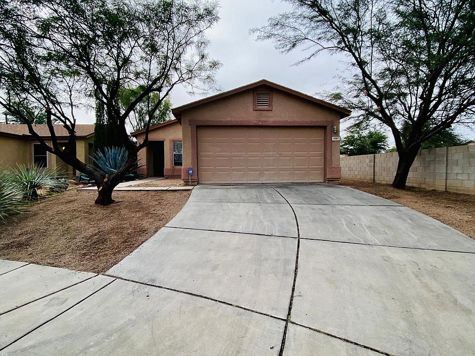 1st image of 1667 W Swisher Pl