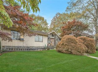 34 Rolling Hills Ln, Harrison, NY
