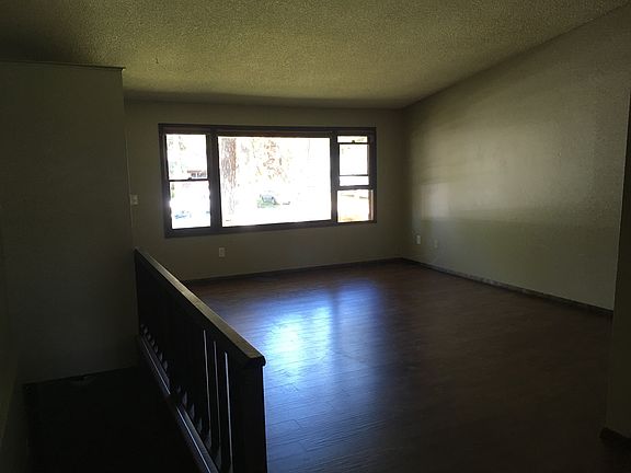 3rd image of 10724 E 30th Ave