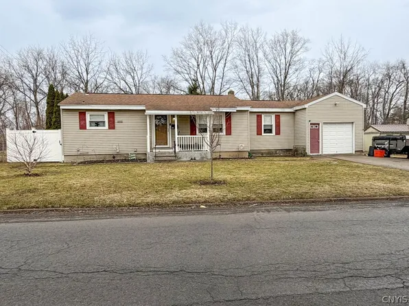 212 Roosevelt Dr, Utica, NY 13502