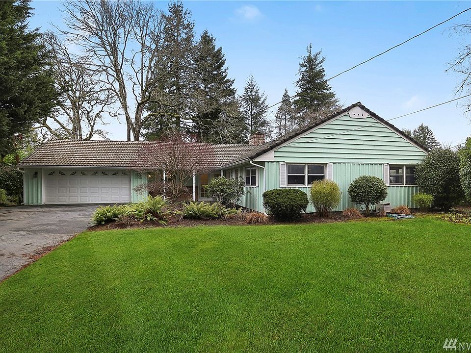 1st image of 11215 Clover Park Dr SW