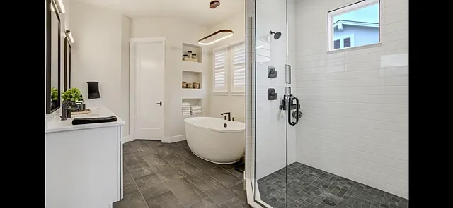 Primary Suite Bath