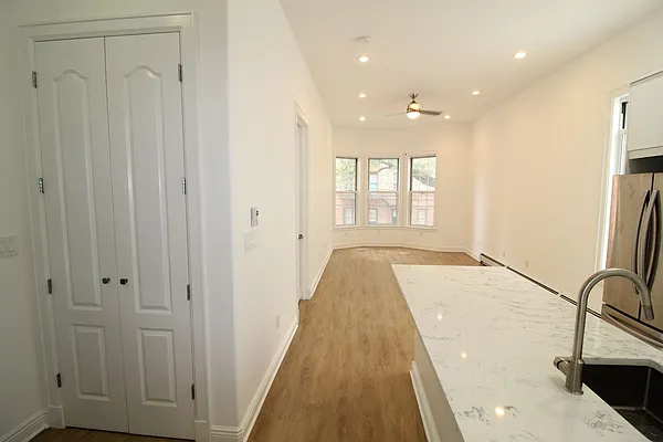 Rented by Bruma Realty LLC | media 7