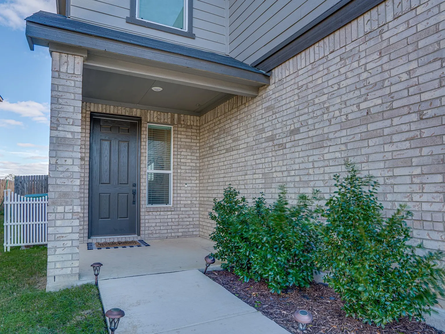 1806 Overlook Bnd — Photo 3