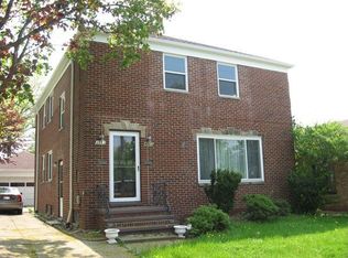 4863 Pearl Rd, Cleveland, OH 44109