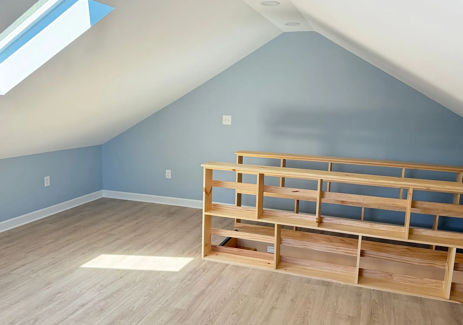 8800 Plymouth Street Spring Park Properties, Llc — Photo 2