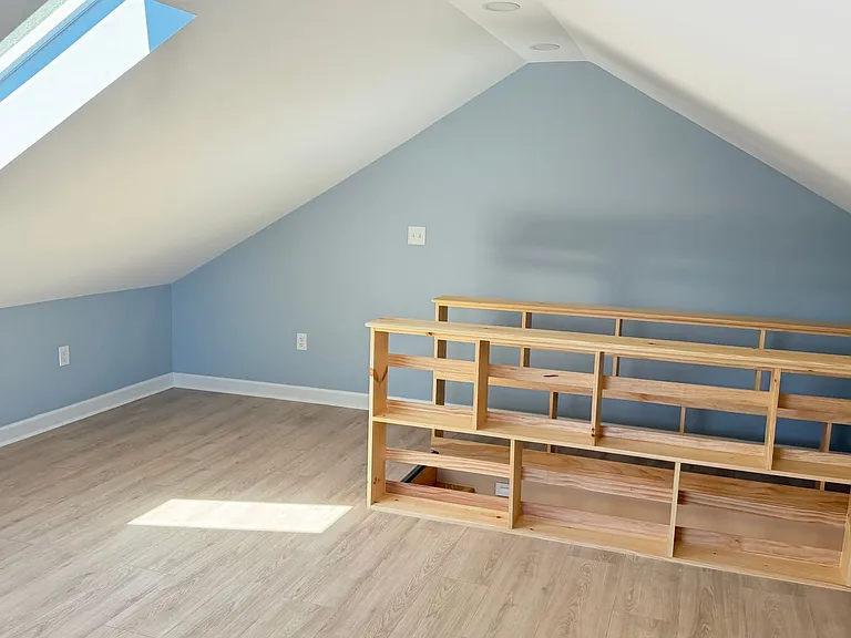8800 Plymouth Street Spring Park Properties, Llc — Photo 8