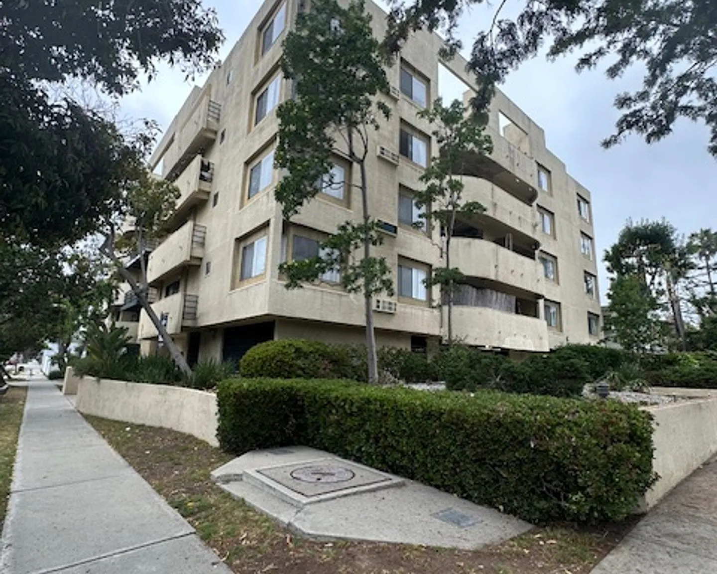 10323 Woodbine — Photo 2
