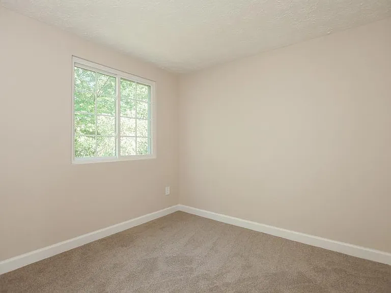 2911 Bridgehampton Ct — Photo 15
