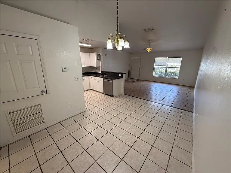 9515 SW 31st Ct — Photo 6