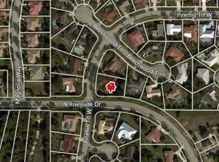 118 Pine Hill Trl W, Tequesta, FL 33469