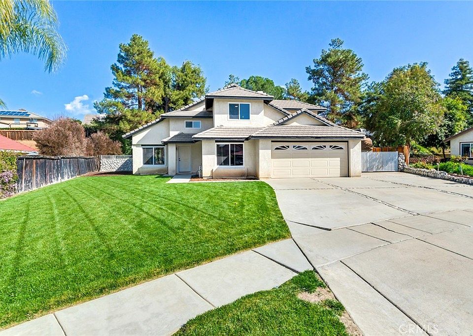 1st image of 12893 Clover Ct