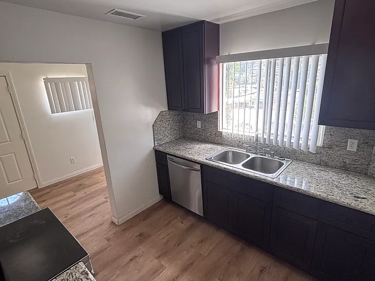 8564 Winter Gardens Blvd — Photo 12