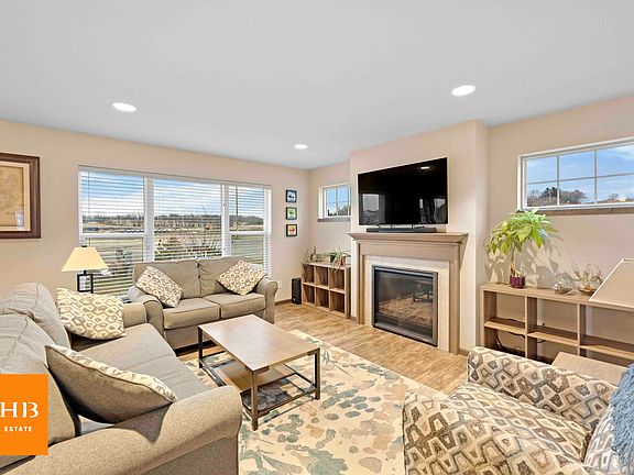 5th image of 713 Cozy Nest Dr