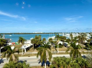 38 Harbour Isle Dr #PENTHOUSE 01, Fort Pierce, FL 34949