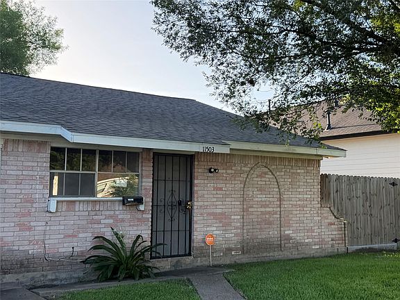 2nd image of 11503 Bay Cedar Dr