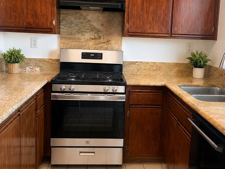 504 E Acacia Ave #6 — Photo 7