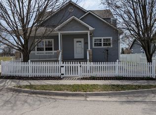 4201 Briarwood Dr, Lawrence, KS 66049