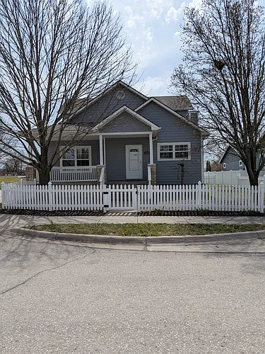 4201 Briarwood Dr Photo 1