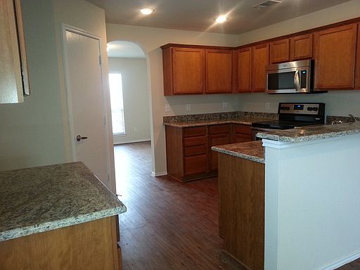 Large Upgraded Kitchen
