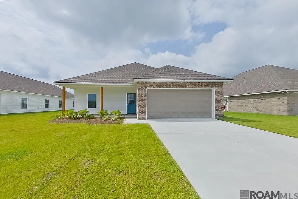 4 bed, 1950 sqft, $2,125 — Photo 1
