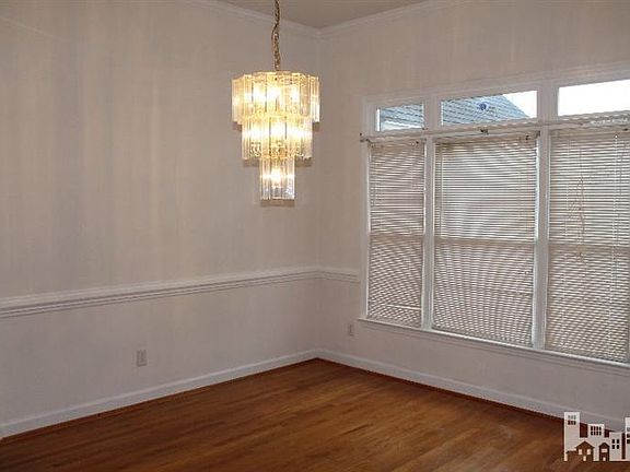 4th image of 5801 Seabuoy Cir