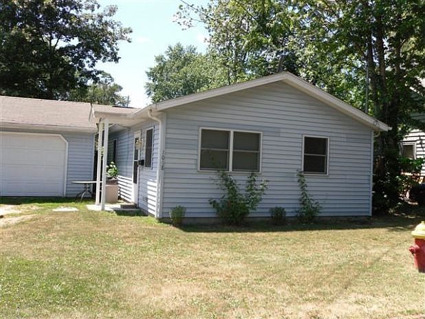 1st image of 1068 Eaglewood Dr