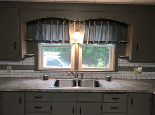 1821 East St, Pittsfield, MA 01201