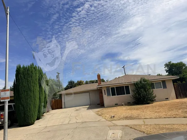 2678 Hoover Ct, Merced, CA 95340