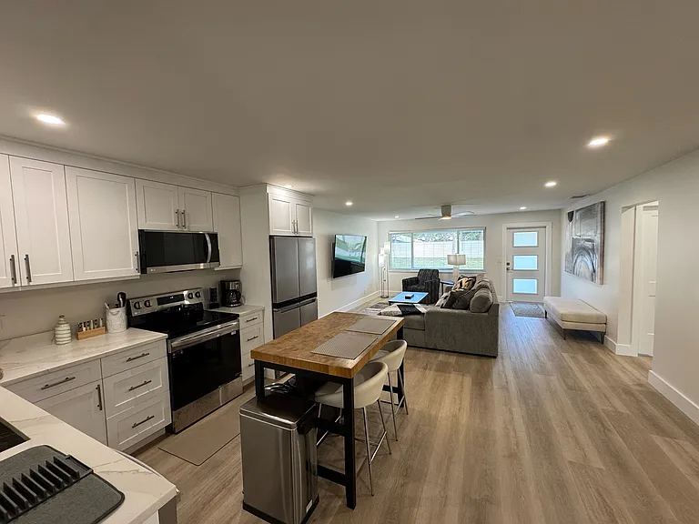 9337 Silverthorne Dr — Photo 13