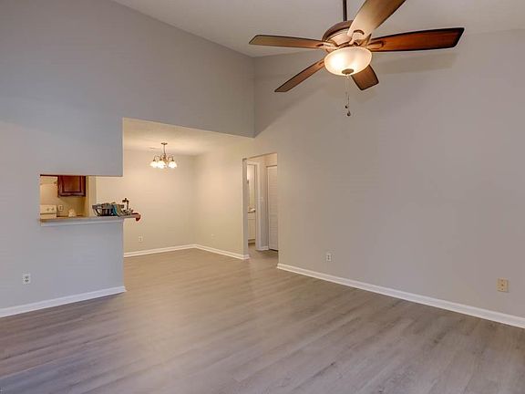 4th image of 570 Candle Ln APT 303