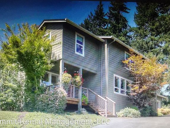 5th image of 1685 Hillcrest Ct NW