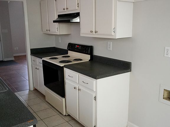 4th image of 1473 Beaver Trail Dr #D