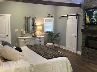 1051 Ranch Rd, Whitesboro, TX 76273