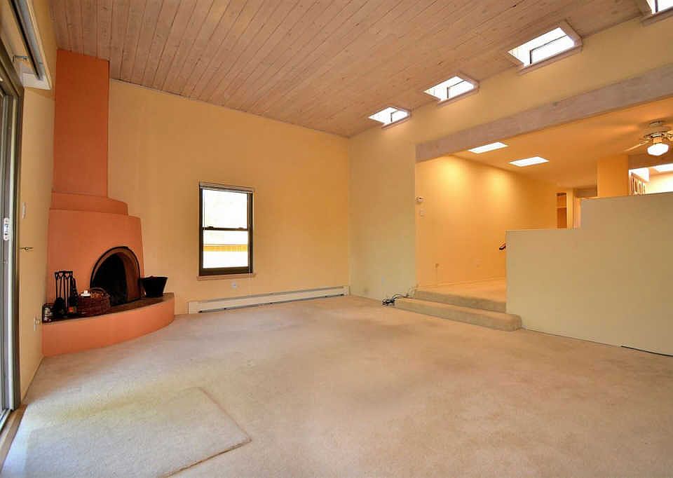 1st image of 2846 Plaza Amarilla