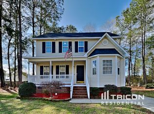 104 Roundtree Ct, Clayton, NC 27520