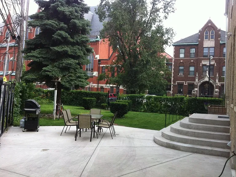 1430 W Wellington Ave #2R — Photo 17