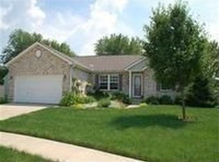 18 Larry Ct, Brookville, OH 45309