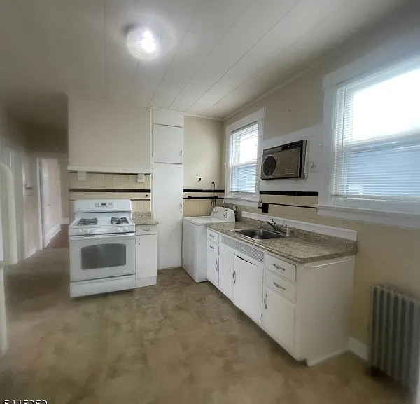 77 Franklin Ter — Photo 3