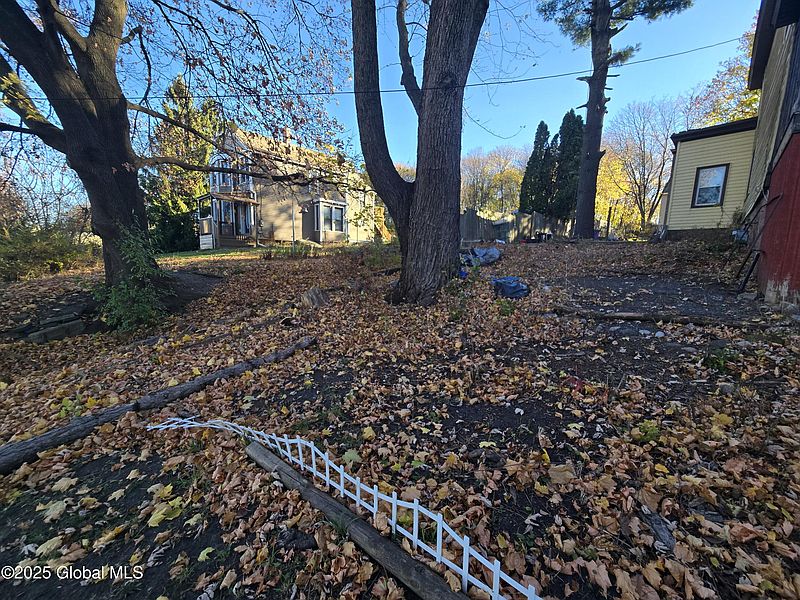 3rd image of 338 East Street