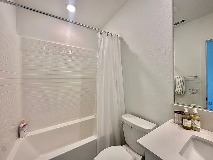 2055 Vela Ln #3220L — Photo 25