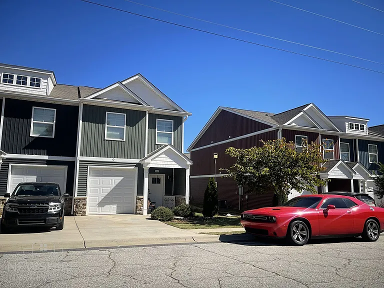 Townes at Converse Luxury Townhomes — Photo 49