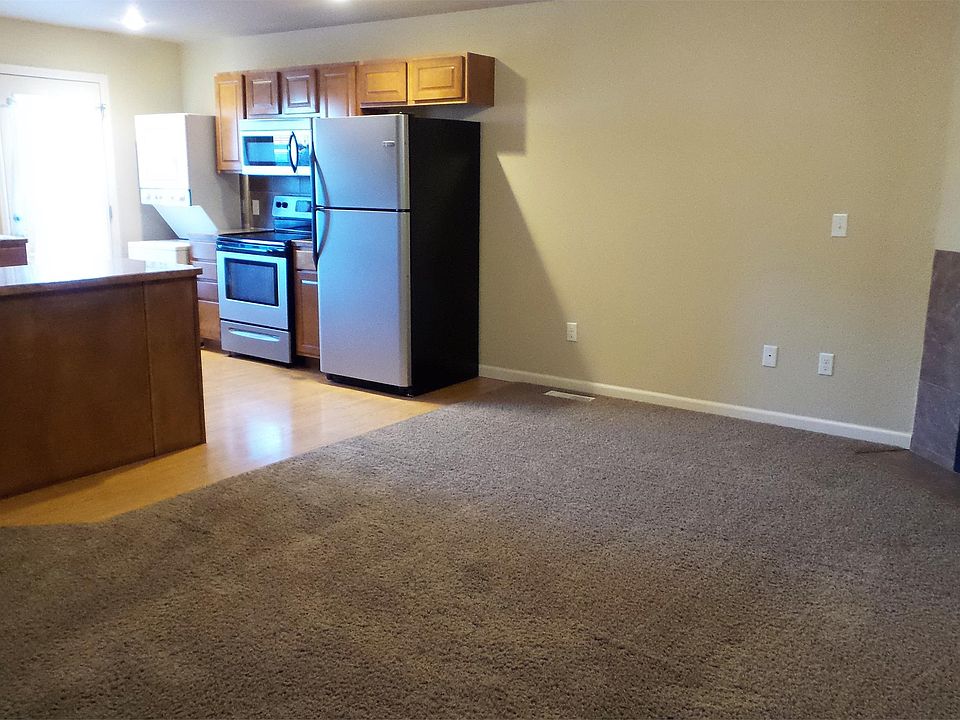 2nd image of 1425 Fairdale Ave