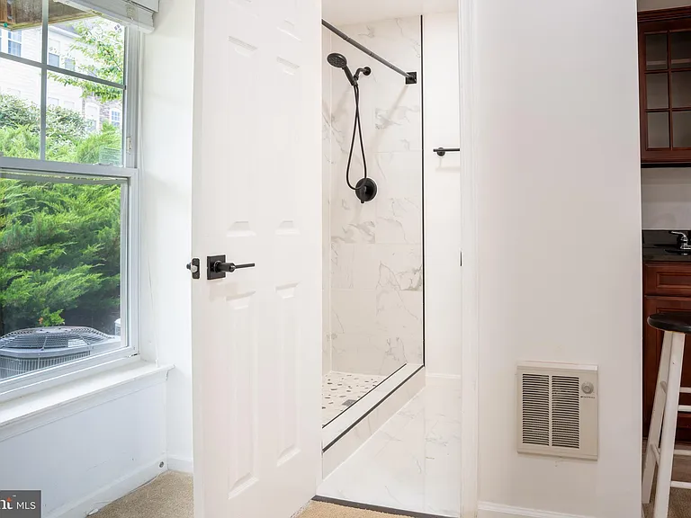 42243 Canary Grass Sq — Photo 73