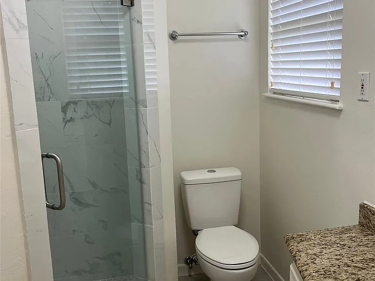 2911 Linkwood Dr — Photo 8