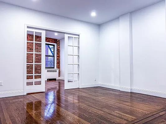 Rented by Voro New York | media 7