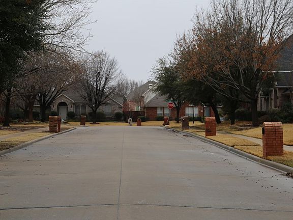 4th image of 1673 Niagara Blvd