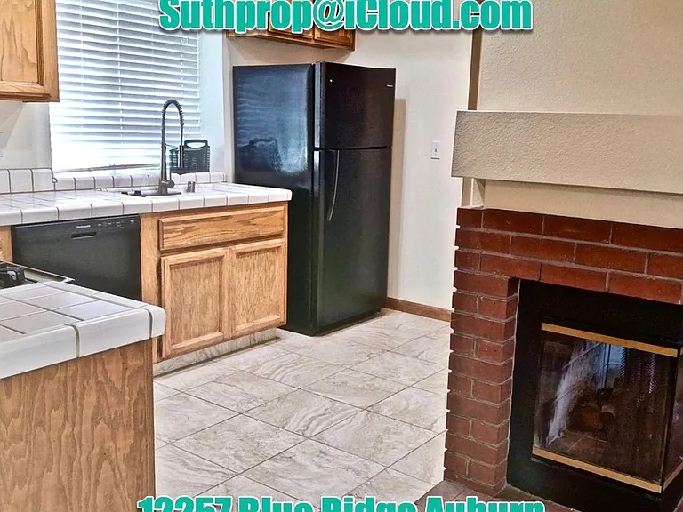 12257 Blue Ridge Ct — Photo 2