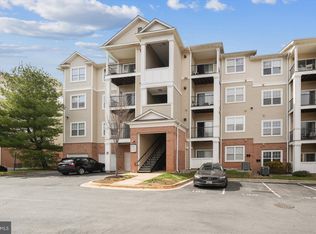 19621 Galway Bay Cir APT 402, Germantown, MD 20874