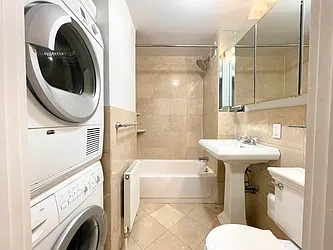 Rented by Century 21 Premier 